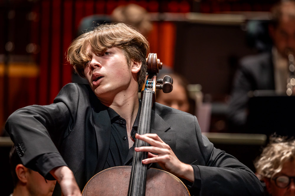 Cellist Andreas Shirinyan Rohde (Foto: Christian Larsen © DR)